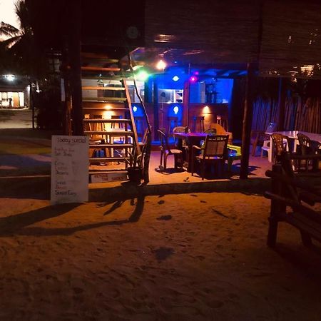 Nilaveli Sheen Coast Trincomalee Exterior foto